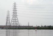 DELHI, AUG 08 (UNI):- A view of a temple opposite the Yamuna Ghats is on the verge of submersion as the Yamuna River’s water level rises dangerously close to the flood mark, authorities remain on high alert amid escalating flood risks at Yamuna Ghat in Delhi on Friday. UNI PHOTO- RITIK SHARMA 4U DELHI, AUG 08 (UNI):- A view of a temple opposite the Yamuna Ghats is on the verge of submersion as the Yamuna River’s water level rises dangerously close to the flood mark, authorities remain on high alert amid escalating flood risks at Yamuna Ghat in Delhi on Friday. UNI PHOTO- RITIK SHARMA 4U