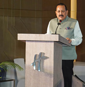 NEW DELHI, 15 JUL (UNI):- Minister of State for Science and Technology (Independent Charge), Earth Sciences (Independent Charge), Prime Minister’s Office, Personnel, Public Grievances and Pensions, Atomic Energy and Space, Jitendra Singh addressing at the launch of Phase III of the Biomedical Research Career Programme (BRCP), in New Delhi on Wednesday. UNI PHOTO-74U